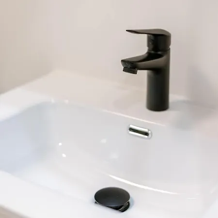 Huswell - Charming In - Perfect For 7 Guests アパート オステンド