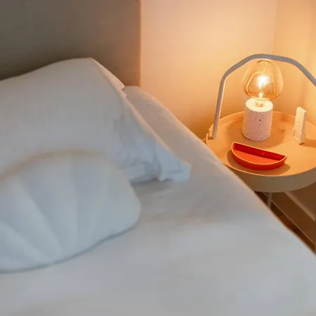 Huswell - Charming In - Perfect For 7 Guests アパート *