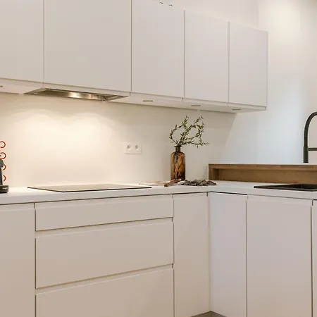 Huswell - Charming In - Perfect For 7 Guests *