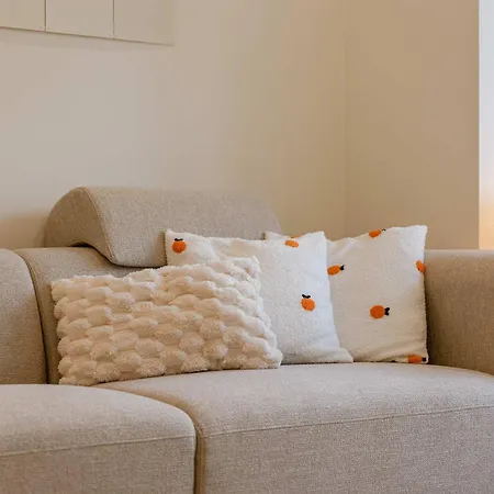 Huswell - Charming In - Perfect For 7 Guests アパート